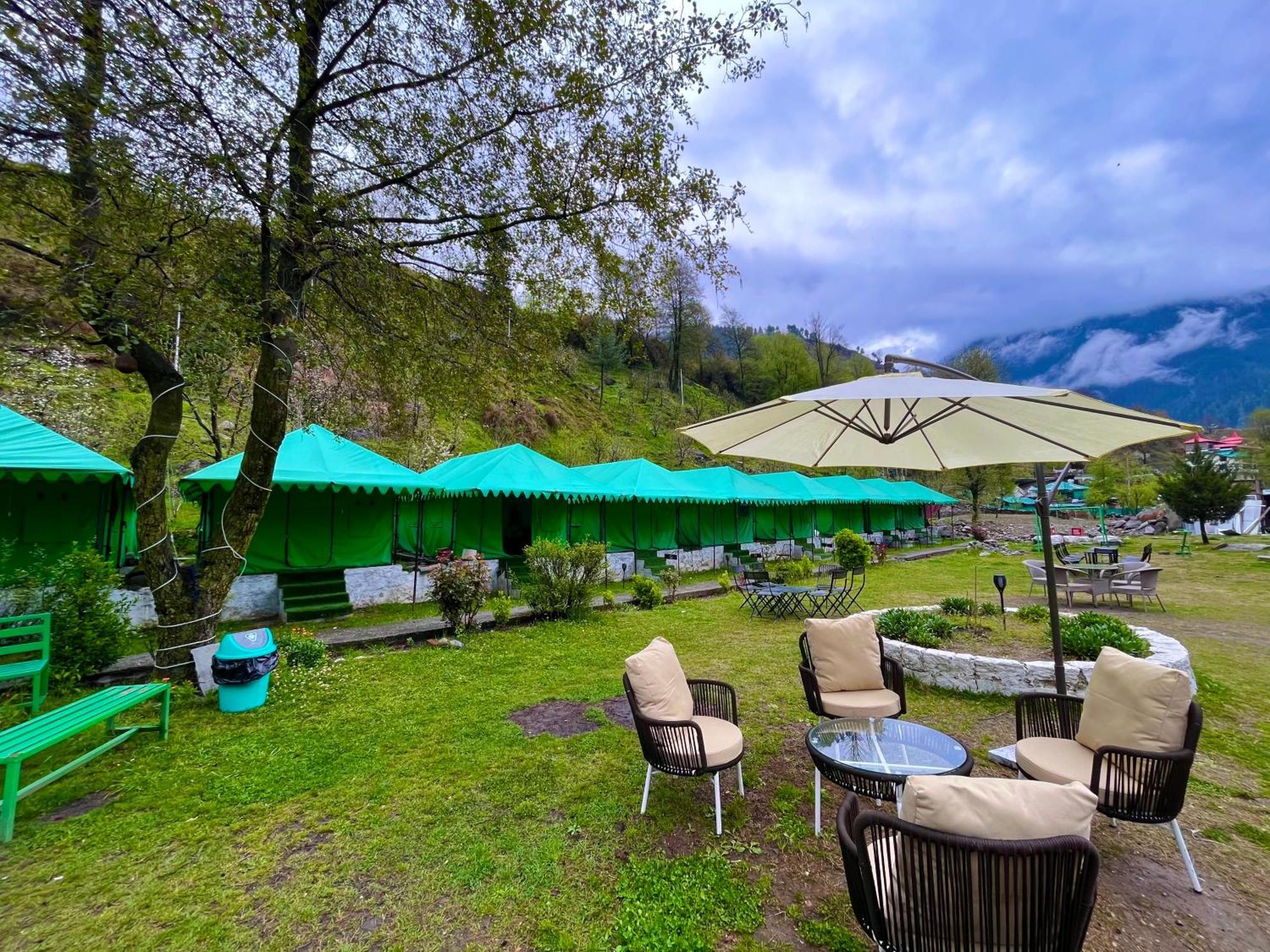 Himalayan Riverside Swiss Cottage Tents, Manali Exterior photo