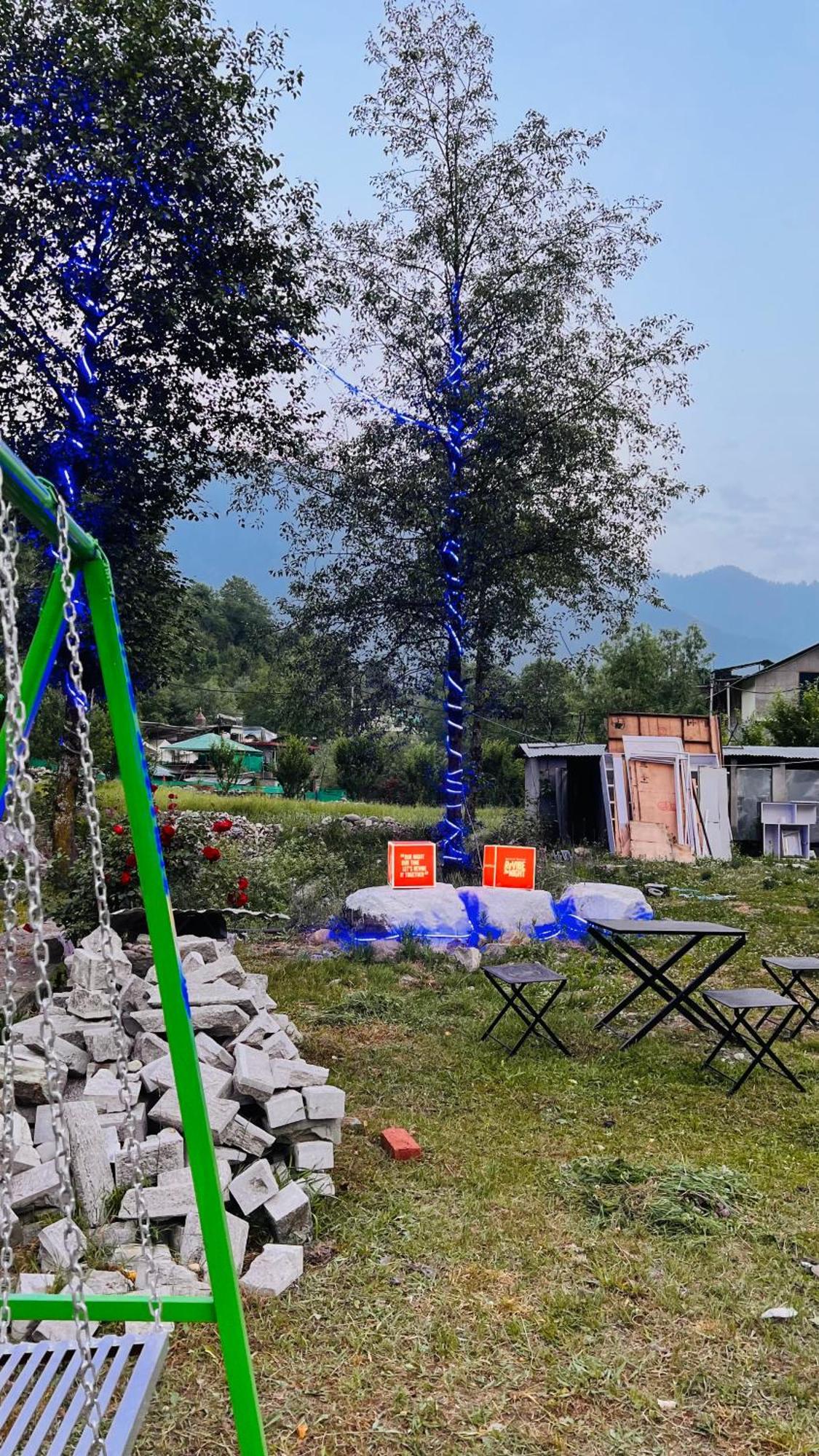 Himalayan Riverside Swiss Cottage Tents, Manali Exterior photo