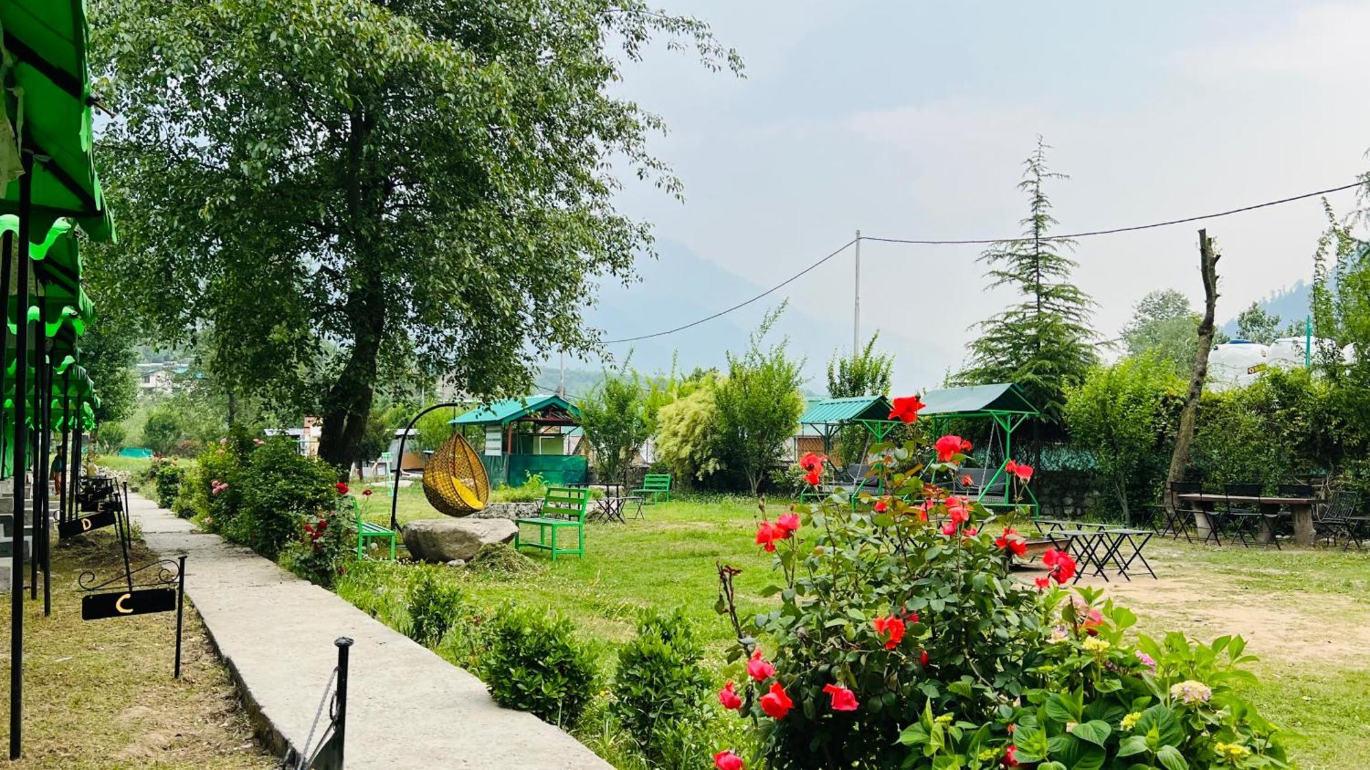 Himalayan Riverside Swiss Cottage Tents, Manali Exterior photo